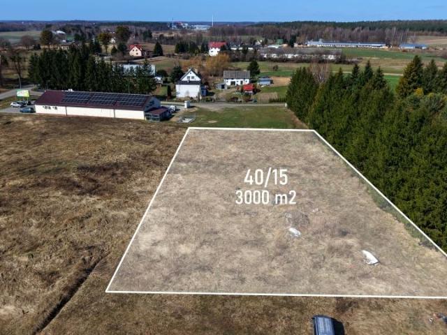 39 3 000 m², Lubajny