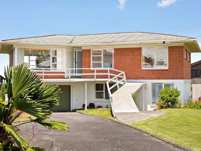 39 Toroa Street, Torbay, North Shore City