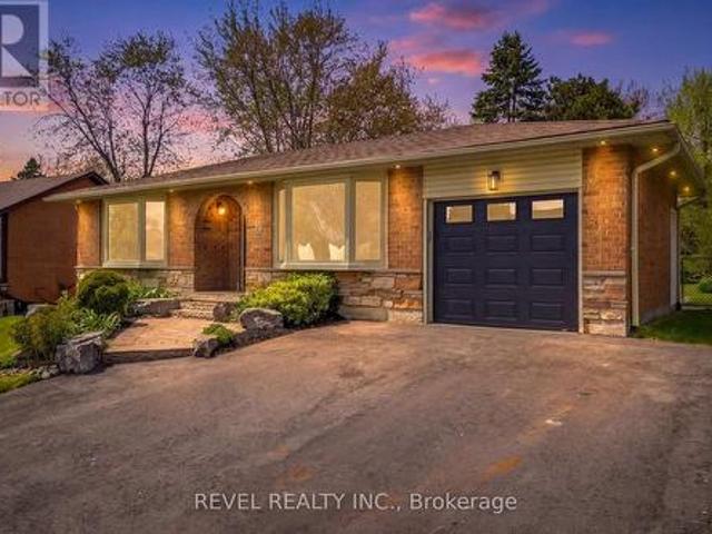 39 Anstead Crescent, Ajax, ON, L1S 3X4 house for sale | Listing ID E13202 | Royal LePage
