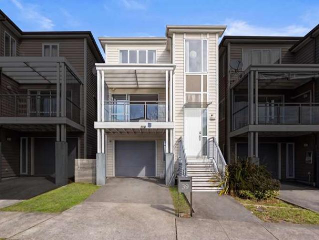 39 Arrowsmith Drive, Flat Bush, Manukau City