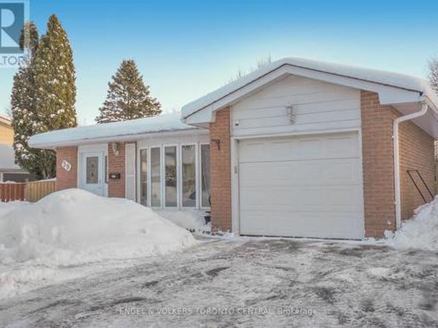 39 Bernick Drive, Barrie, ON, L4M 5C1 house for sale | Listing ID S12010 | Royal LePage