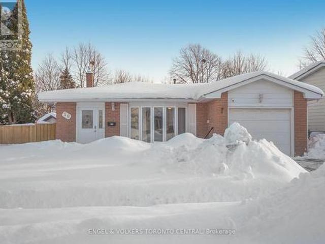 39 Bernick Drive, Barrie, ON, L4M 5C1 house for sale | Listing ID S12063 | Royal LePage