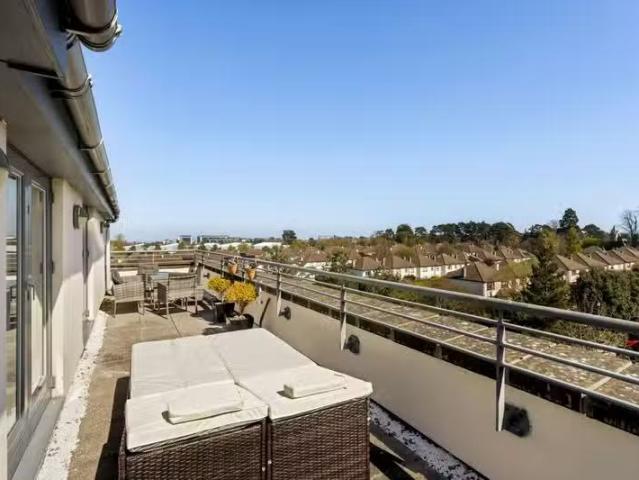 39 Carmanhall Court, Sandyford, Dublin 18, D18AH05 is for sale