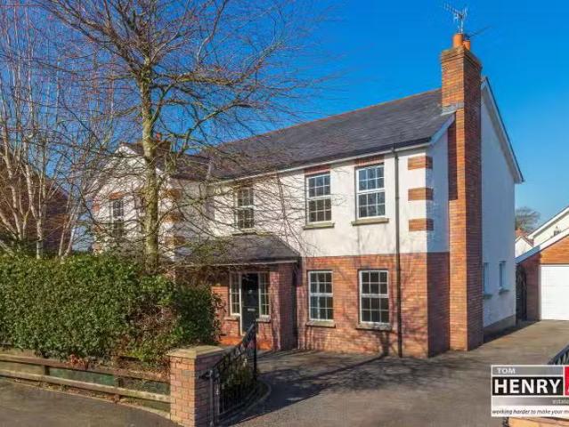 39 Castleview Heights