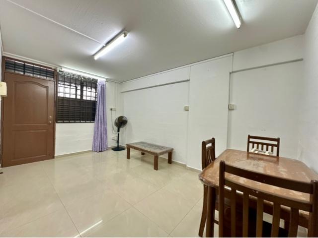 39 Circuit Road HDB Apartment For Sale, $340,000, 2 Bed 2 Bath 592 sqft $574.00 psf