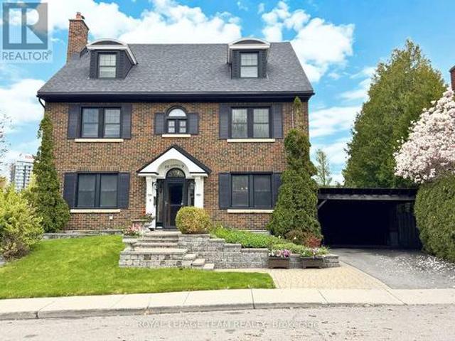 39 Crescent Heights, Ottawa, ON, K1S 3G7 Luxury House for sale | Listing ID X13158 | Royal LePage Carriage Trade Luxury Properties