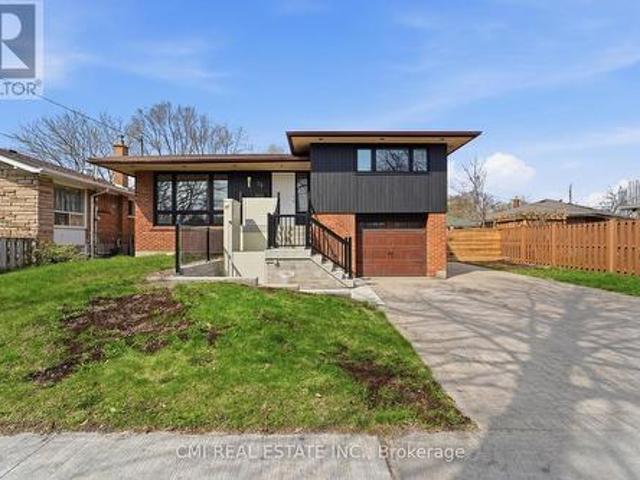 39 Earlton Road, Toronto, ON, M1T 2R4 house for sale | Listing ID E13525 | Royal LePage