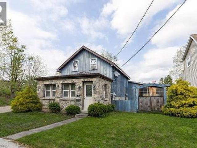 39 Elm Street, Paris, ON, N3L 2L8 house for sale | Listing ID 40832 | Royal LePage
