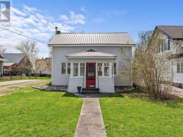 39 Francis Street W, Kawartha Lakes Fenelon Falls, ON, K0M 1N0 house for sale | Listing ID X13089 | Royal LePage
