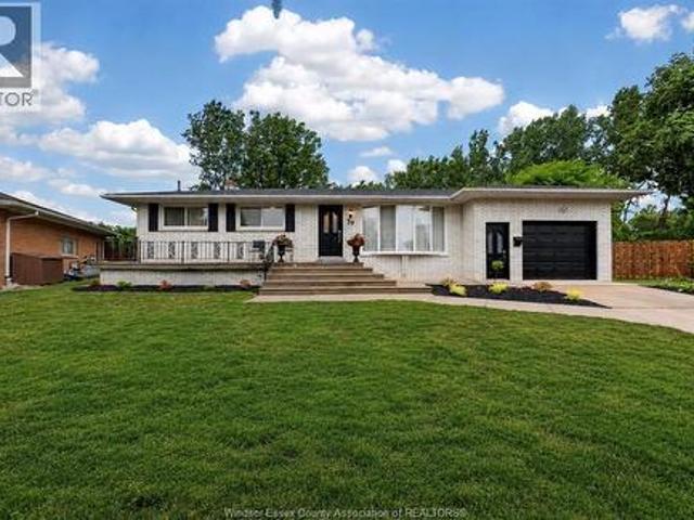 39 Johnson Avenue, Leamington, ON, N8H 3T8 house for sale | Listing ID 26017 | Royal LePage
