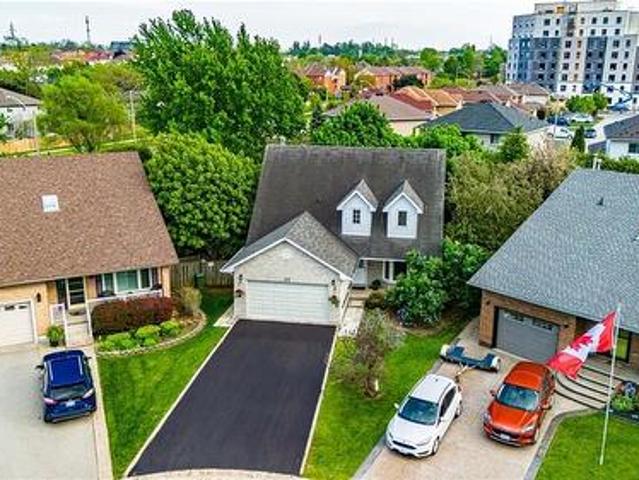 39 Lancer Court, Hamilton, ON, L9B 2B2 house for sale | Listing ID 40831 | Royal LePage