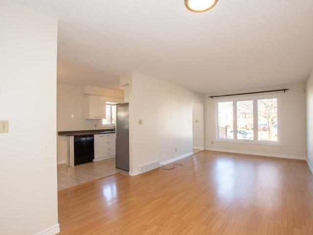 39 Mayfair Drive 3 Bedroom Apartment for Rent at 39 Mayfair Dr, Welland, ON L3C 7A2