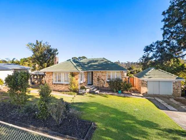 39 Newington Road, Henderson, Waitakere City