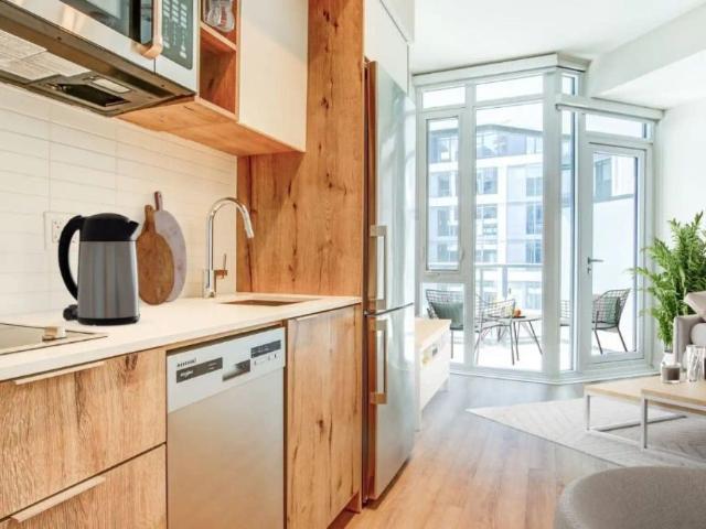 39 Niagara — Studio Suites