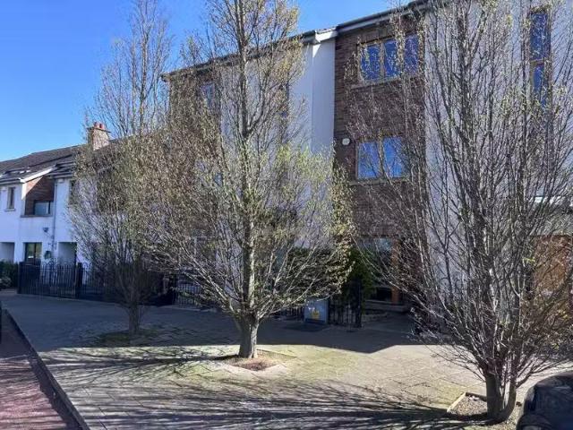 39 Red Arches Drive, The Coast, Baldoyle, Dublin 13 is for rent