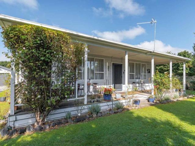 39 Rhodes Street, Carterton, Carterton For Sale