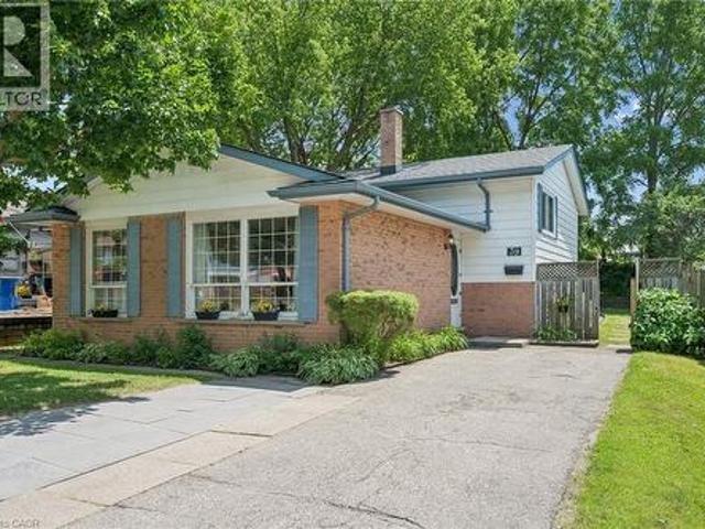 39 Shea Crescent, Kitchener, ON, N2E 1E9 house for sale | Listing ID 40844 | Royal LePage