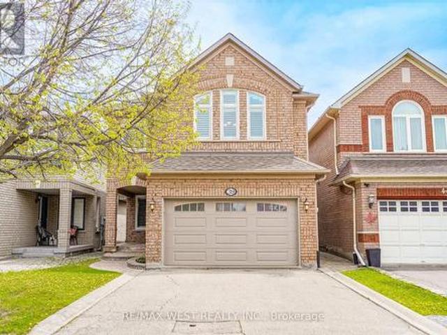 39 Sylwood Crescent, Vaughan, ON, L6A 2R2 house for sale | Listing ID N13157 | Royal LePage