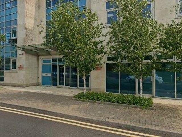3 m2 office space for rent in Longford