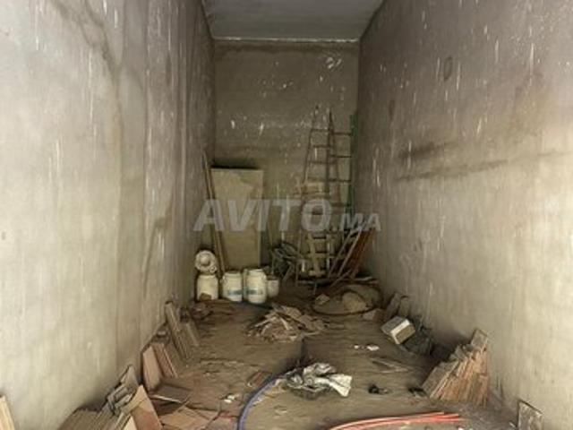 3 magasins à vendre