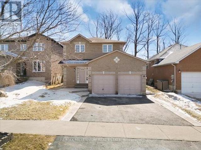 3 Masters Drive, Barrie, ON, L4M 6W4 house for sale | Listing ID S12145 | Royal LePage