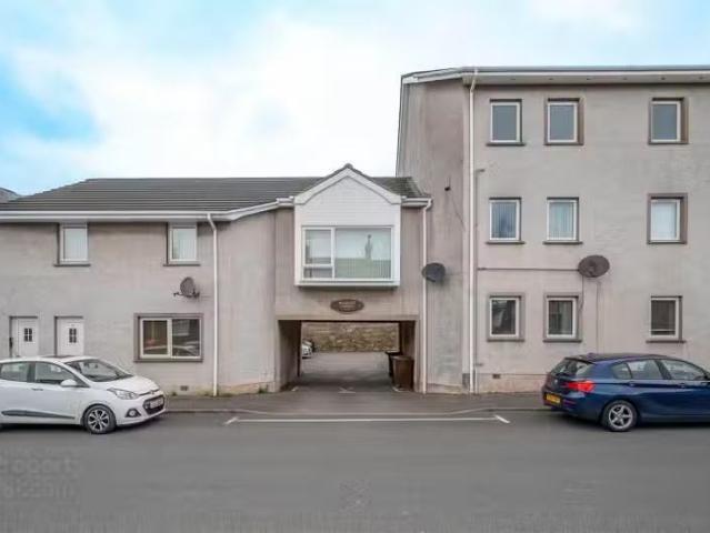 3 Market Court