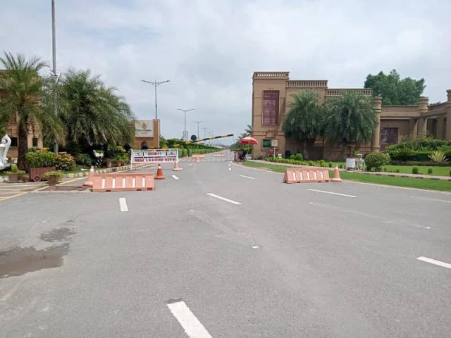 3 marla most beautiful prime location plot with possession for sale in new lahore city ph 2. Lahore new lahore city id 90927