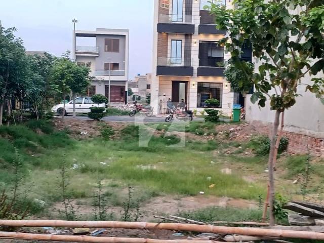 3 marla all dues paid plot available for sale in union gareen society college road lahore