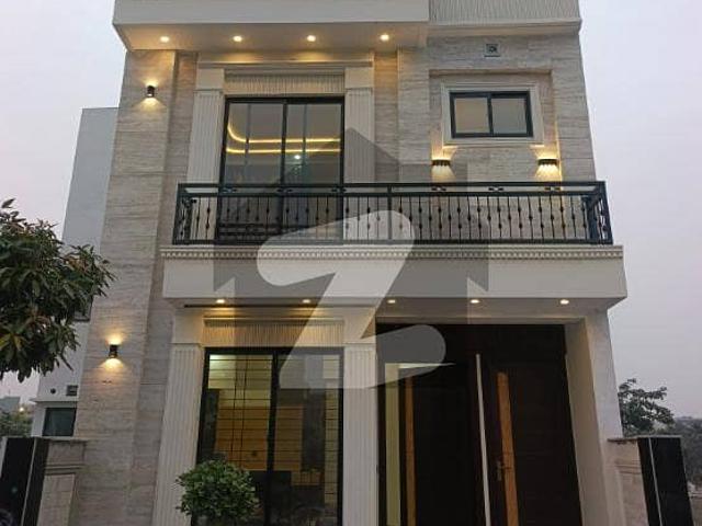 3 Marla Brand New Triple Storey House For Sale On 50 Feet's Road
