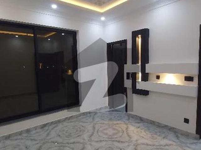 3 Marla Brand New Facing Park Luxury Modern Style All Original Picture Direct Meeting Triple Story Super Hot Location For Sale In Union Green