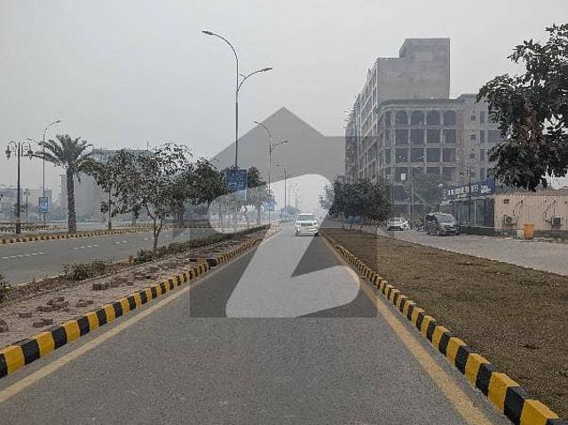 3 Marla Commercial Plot 150 Ft Main boulevard For Sale Hot Location