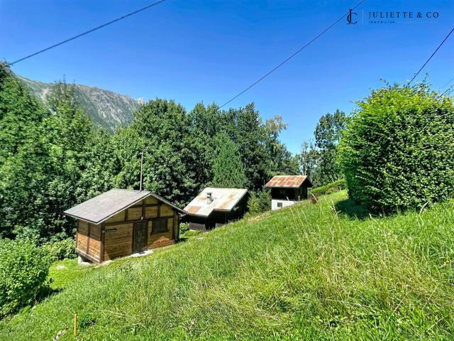 3 Mazots en vente sur les bossons en zone naturelles 75m² Chamonix Mont Blanc