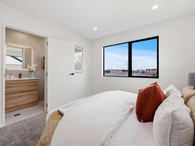 3/ McLean Avenue, Papatoetoe, Manukau City