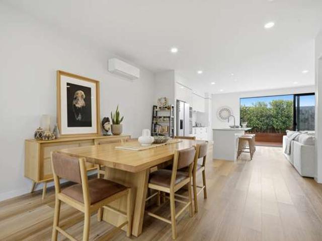 3 Milenio Crescent, Windsor Park, North Shore City