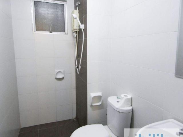 3 mins walks to MRT KD, 1 Station to Dataran Sunway, 2 Station to IKEA, 3 Station to KPMG