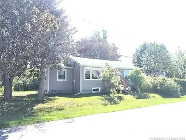 3 Miramichi Ave, Miramichi, NB, E1N 1P6 house for sale | Listing ID NB146555 | Royal LePage