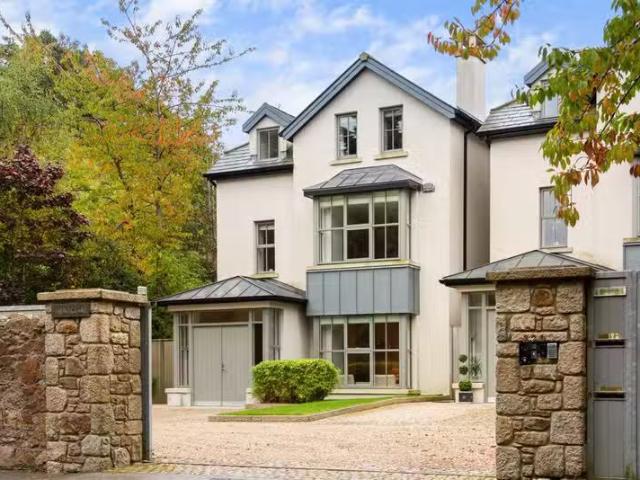 3 Montclare, Claremont Road, Killiney, County Dublin
