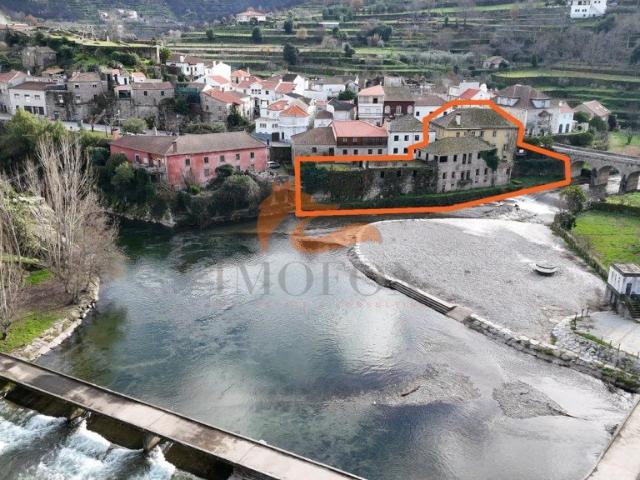 3 Moradias para investimento em Avô 764m² Avô