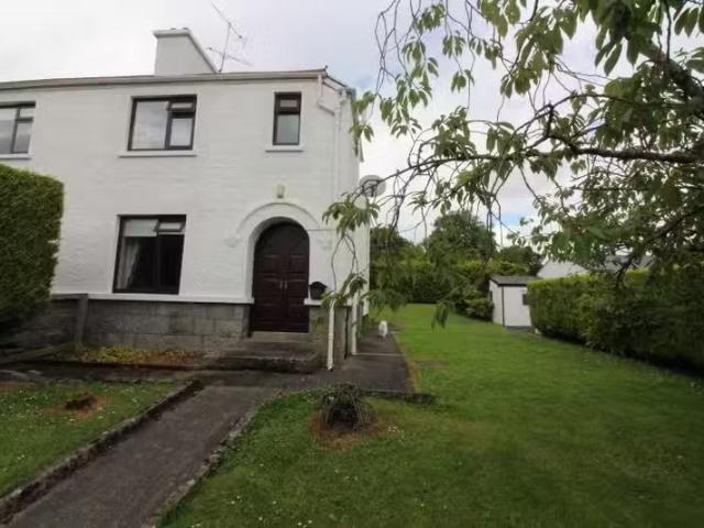 3 Newtown Road