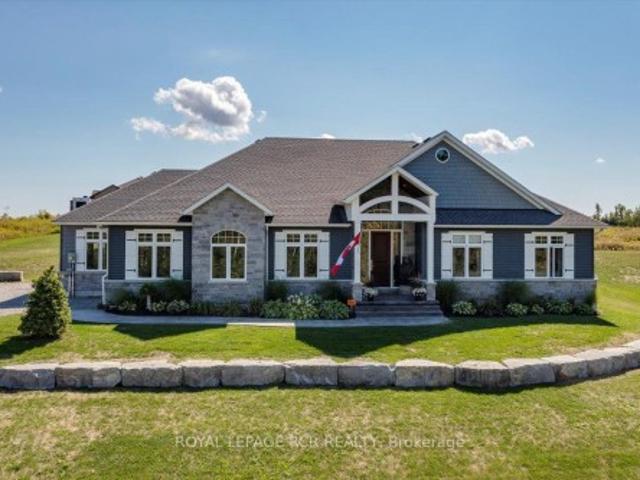 3 Nipigon Street, Kawartha Lakes, ON, K0M 1N0 Luxury House for sale | Listing ID X13612 | Royal LePage Carriage Trade Luxury Properties
