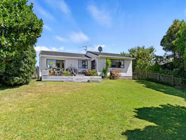 3 Owaka Close, Kelson, Lower Hutt City