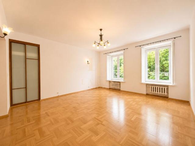 3 osobne pokoje 80 m2 | Osobna Kuchnia | Kamienica