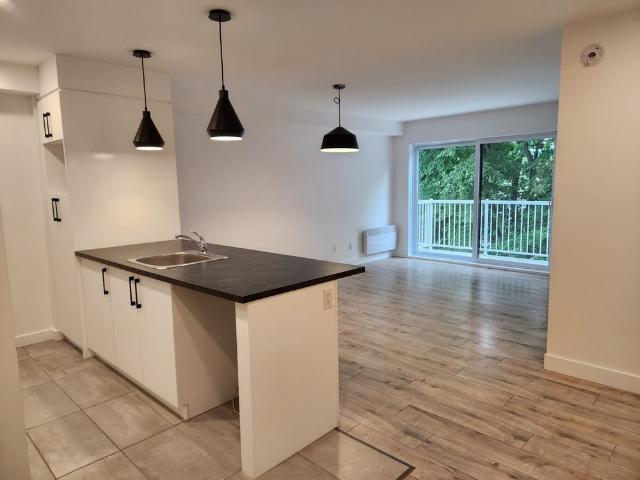 3 ½ Avec BUREAU* Au Cœur De Ste Foy