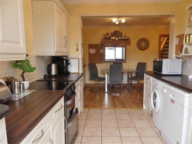 3, Avonbeg Drive, Tallaght, Dublin 24 Tom Maher & Co Ltd 4795 MyHome. Ie Residential