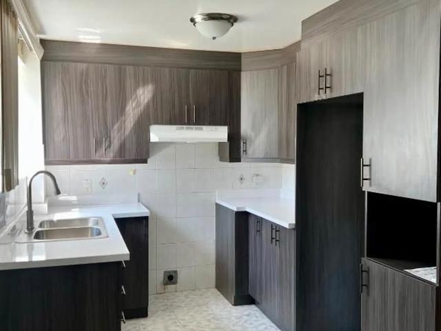 3½ à Louer – Mercier Est Hydro et Electros inclus