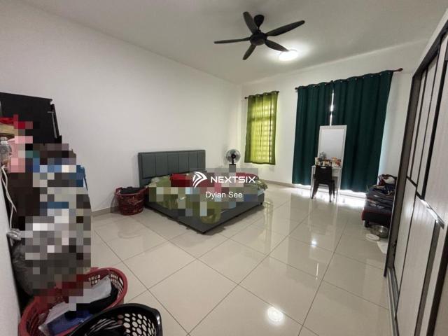 3 Adjoining Giant Size Factory Warehouse @ Seelong. Senai Johor