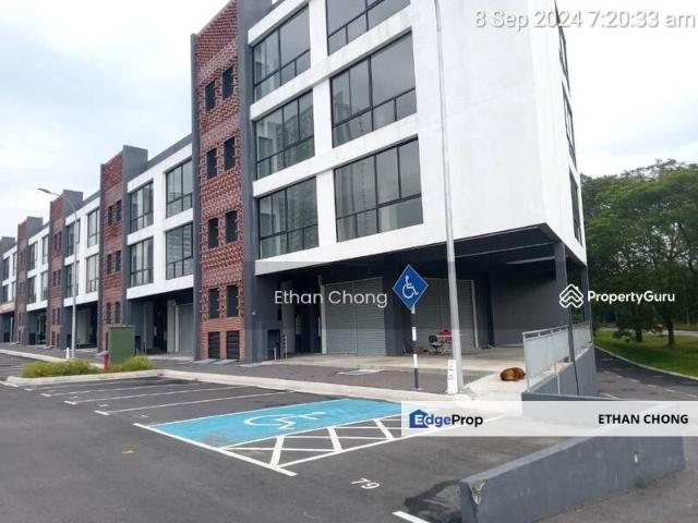 3 and half storey shoplot asia poly business park semenyih