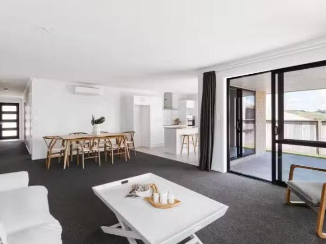 3 Antrim Glade, Welcome Bay, Tauranga