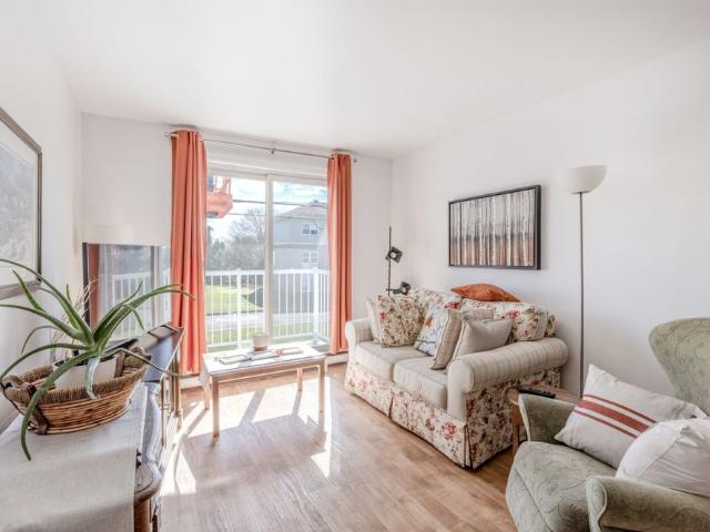 3½ Apartment For Rent — Available March