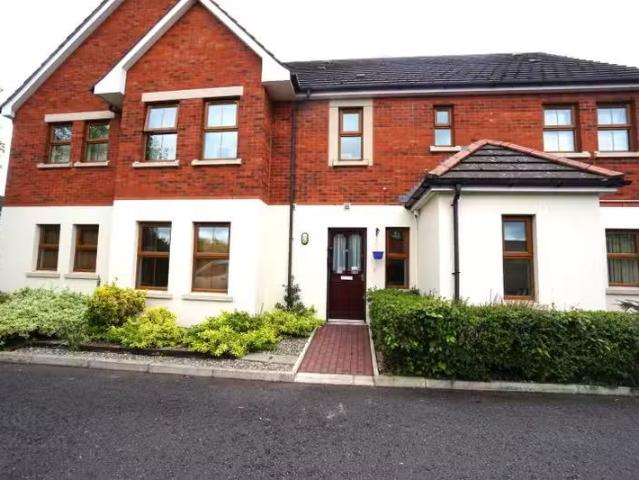 3 Burnbrae Mews